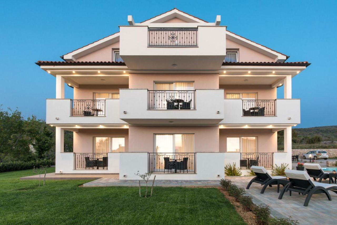B&B Villa Maris 푸나트 외부 사진